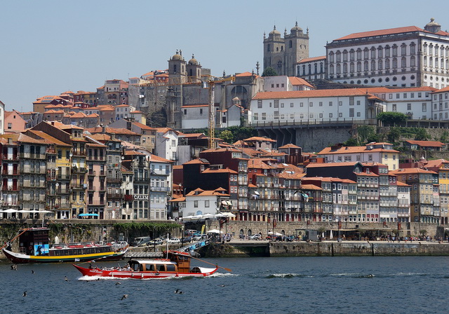 Vantagens e benefícios de se morar em Portugal Vantagens e benefícios de se morar em Portugal