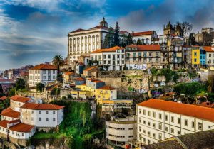 Uma das vantagens da cidadania portuguesa: viver em Portugal ou outro país da Europa Uma das vantagens da cidadania portuguesa: viver em Portugal ou outro país da Europa